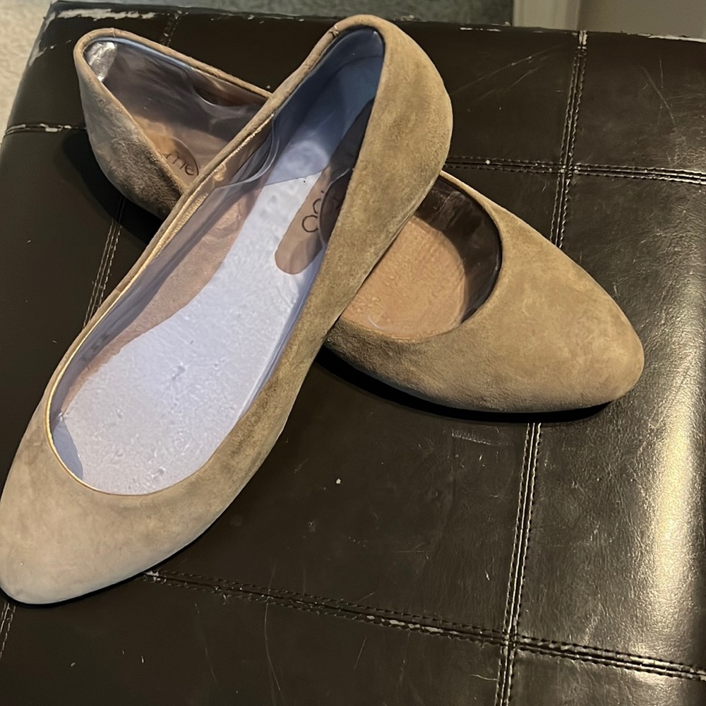 Me too suede flats